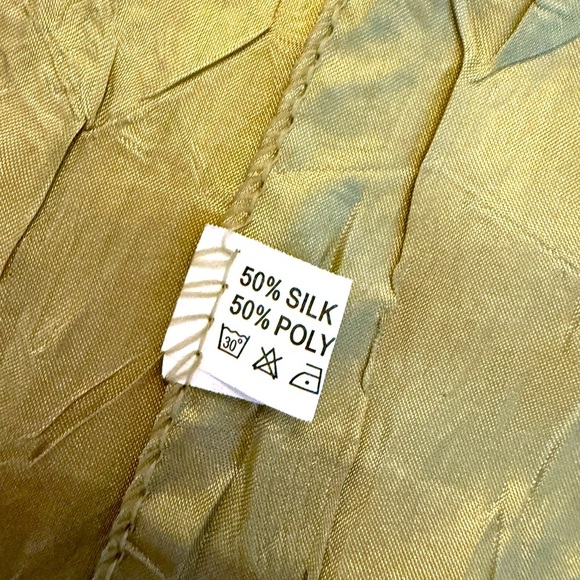 Silk blend green embroidered scarf fringed - Picture 4 of 4